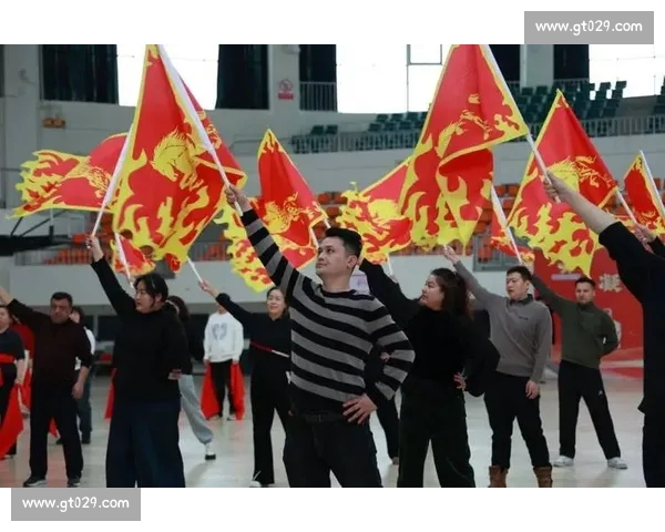 今日篮球赛场精彩纷呈 各路豪强争夺胜利荣耀 球迷热情高涨不容错过